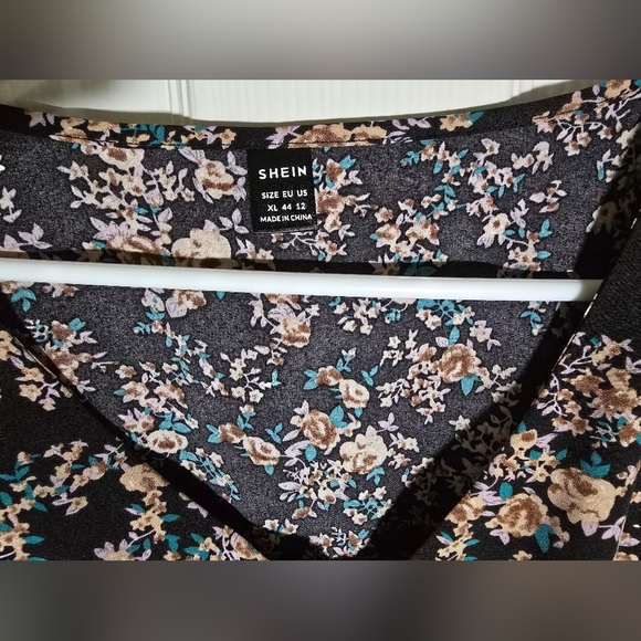 Shein Womens Black Floral Crop Top XL - Picture 8 of 11